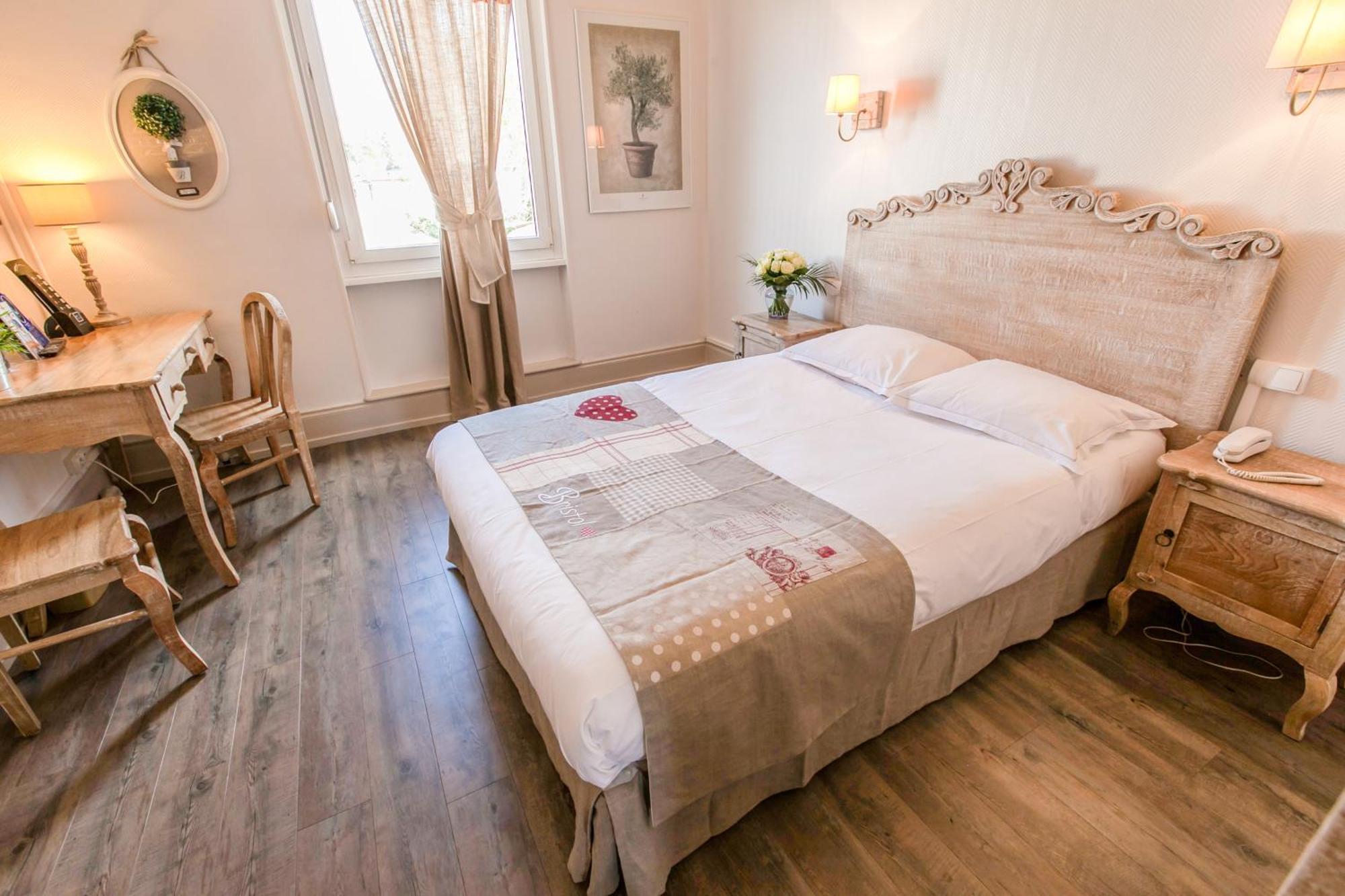 Brit Hotel Bristol Montbeliard Centre Eksteriør bilde