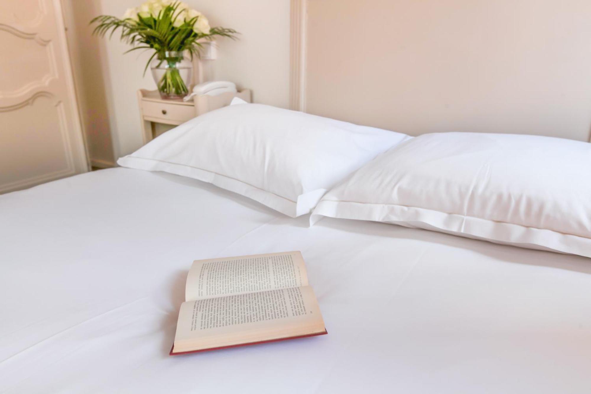 Brit Hotel Bristol Montbeliard Centre Eksteriør bilde