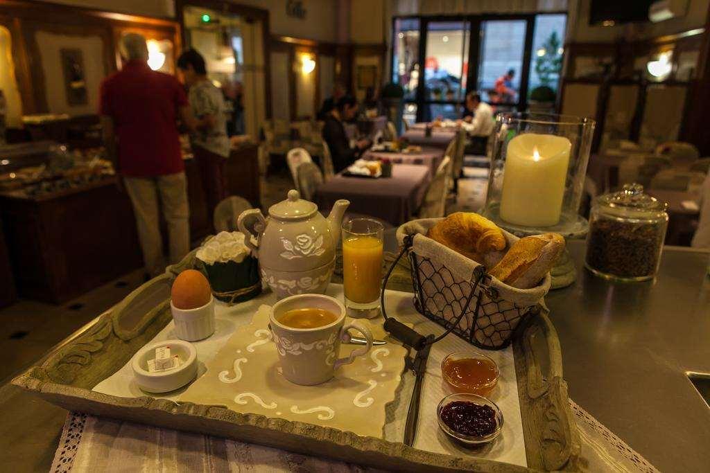 Brit Hotel Bristol Montbeliard Centre Restaurant bilde