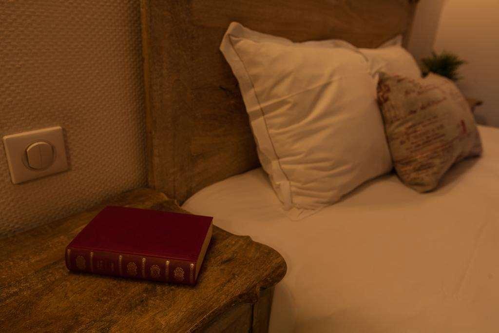 Brit Hotel Bristol Montbeliard Centre Rom bilde