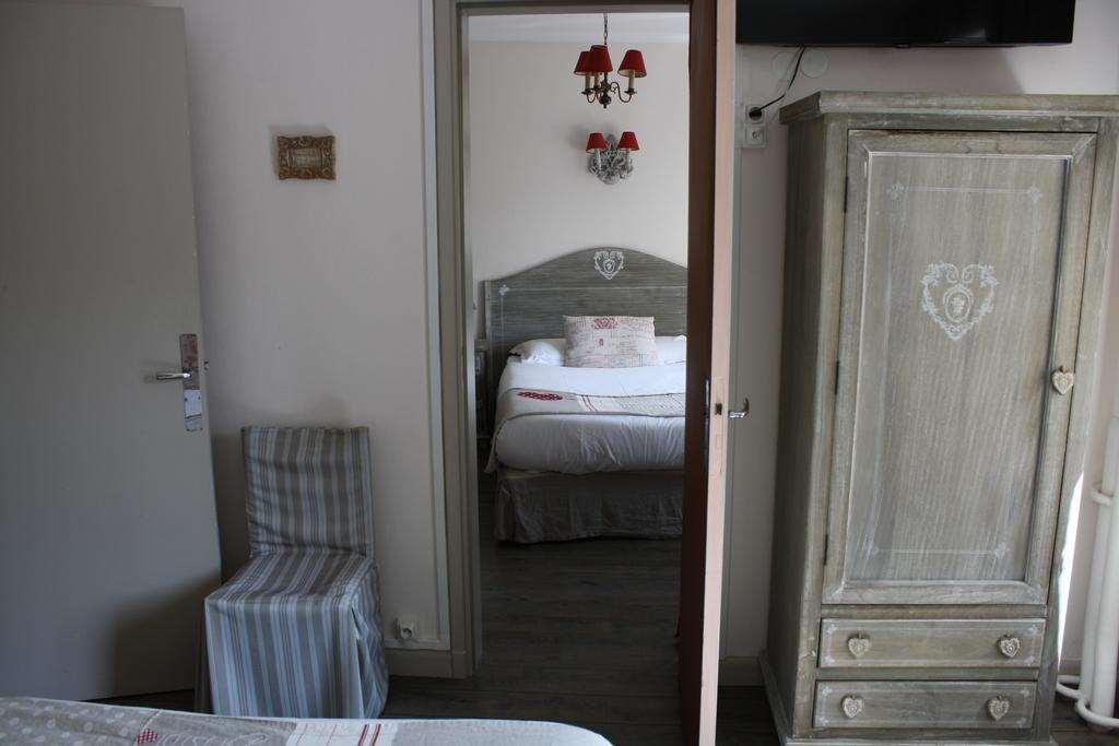 Brit Hotel Bristol Montbeliard Centre Rom bilde