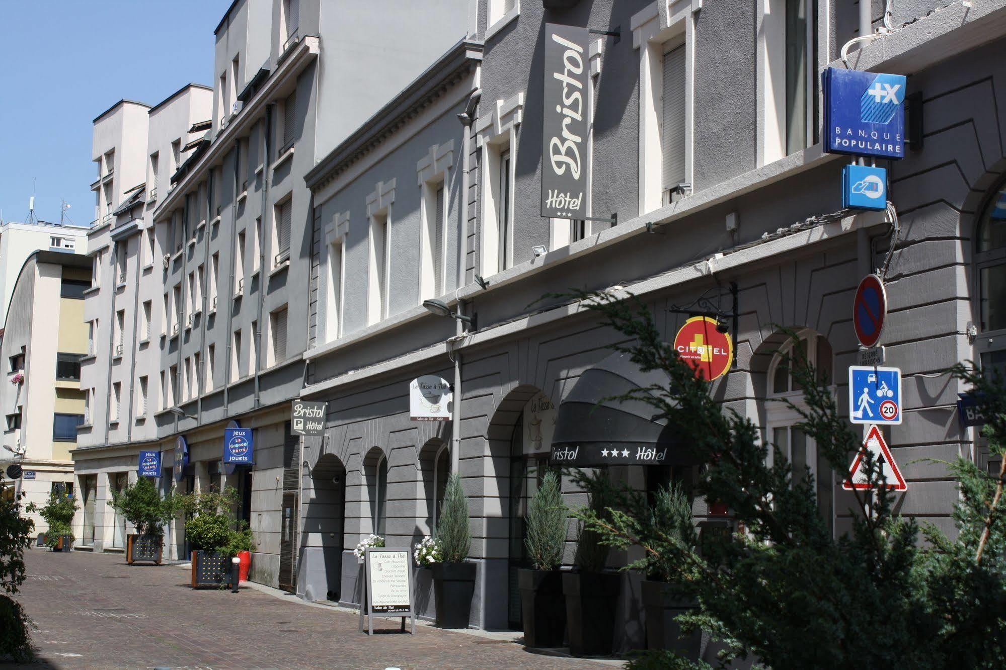 Brit Hotel Bristol Montbeliard Centre Eksteriør bilde