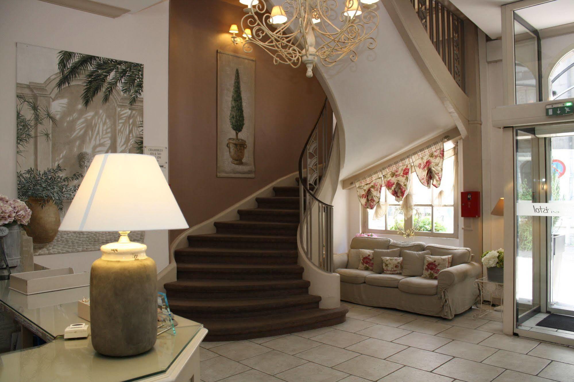 Brit Hotel Bristol Montbeliard Centre Eksteriør bilde