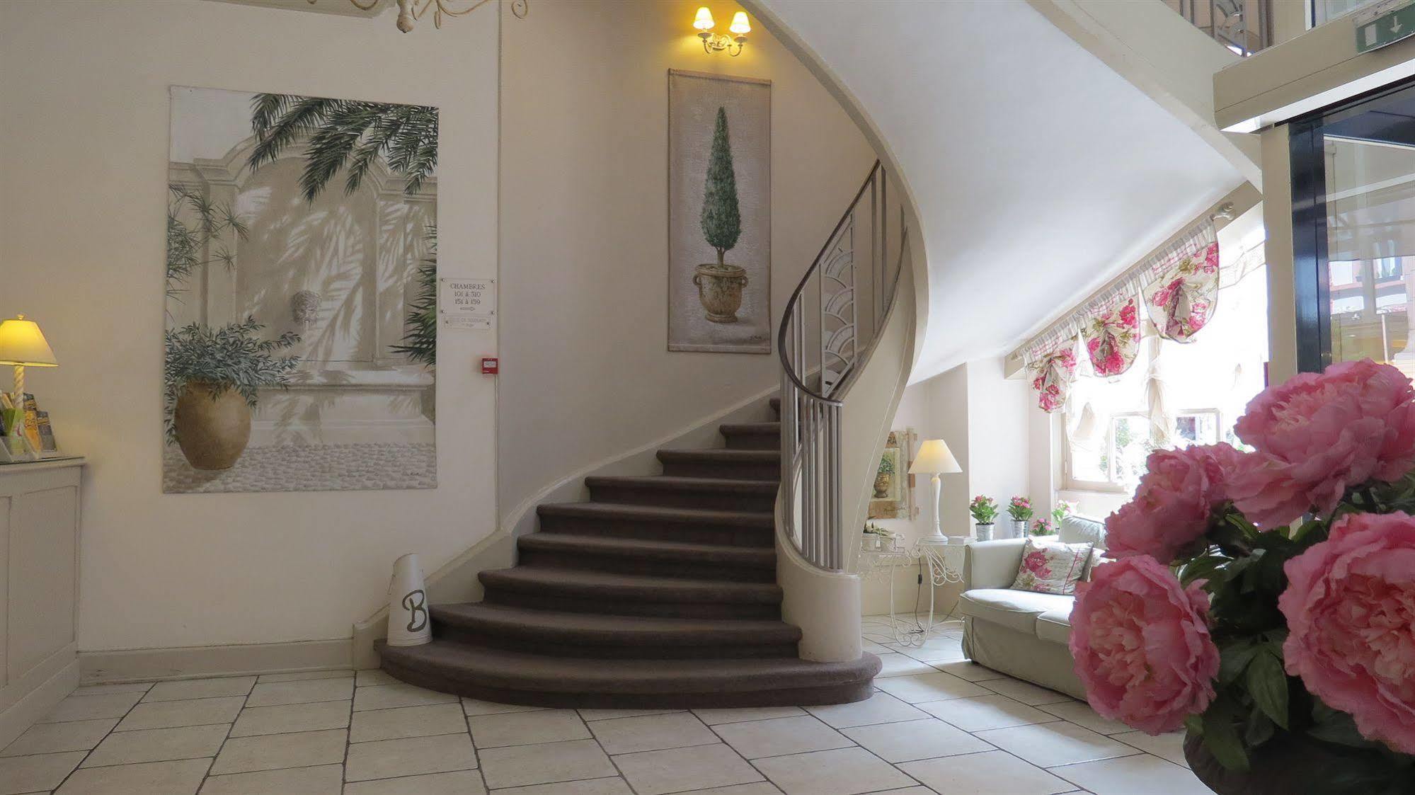 Brit Hotel Bristol Montbeliard Centre Eksteriør bilde